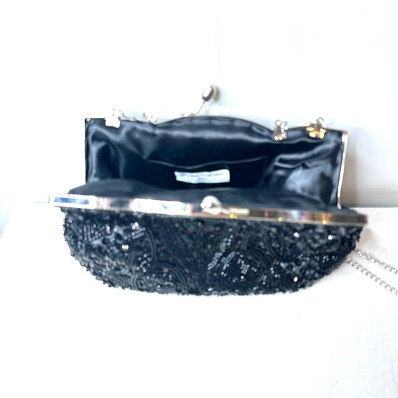 Beaded Sequin Design Evening Clutch - Picture 5 of 13